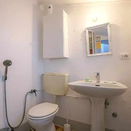 Lovely & Charming 1br- 7 Min Walk By The Duomo * Φλωρεντία