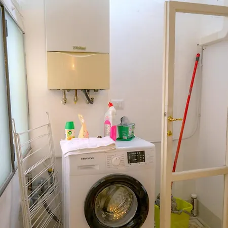 Lovely & Charming 1br- 7 Min Walk By The Duomo * Florencja